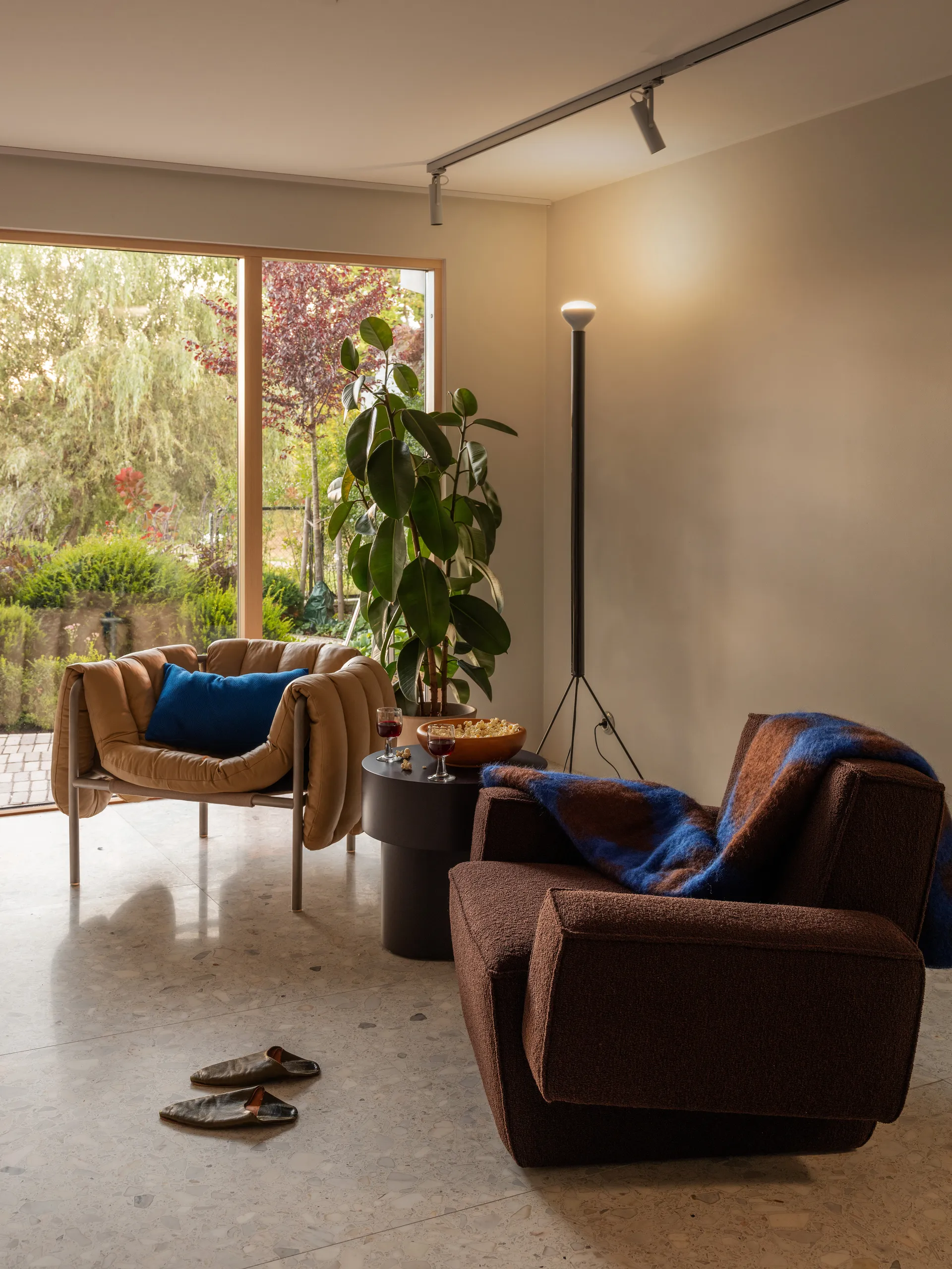 Hunk loungelenestol med armlene, Chocolate Hem