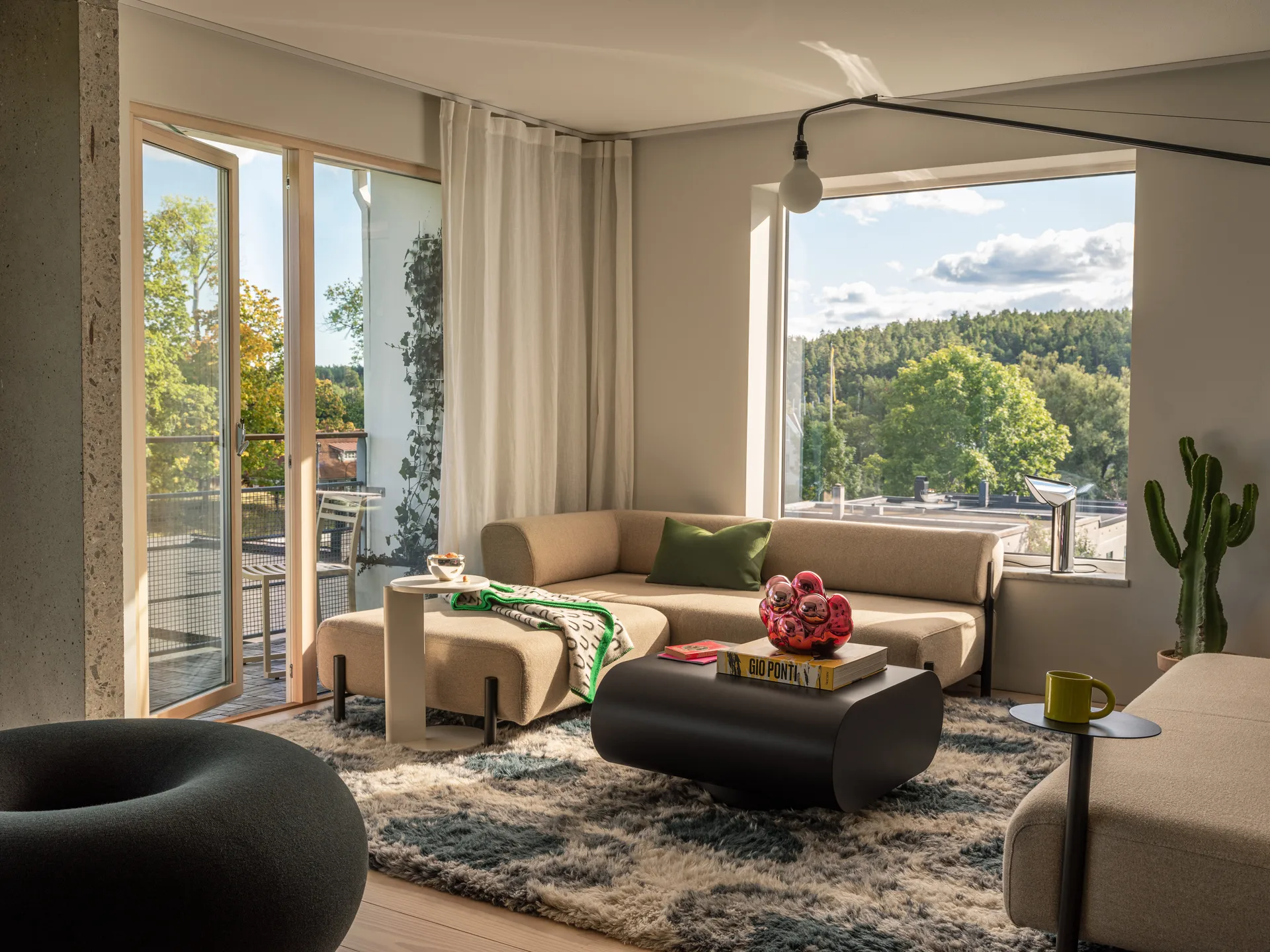 Lolly sidebord 56 cm, Cream matte Hem