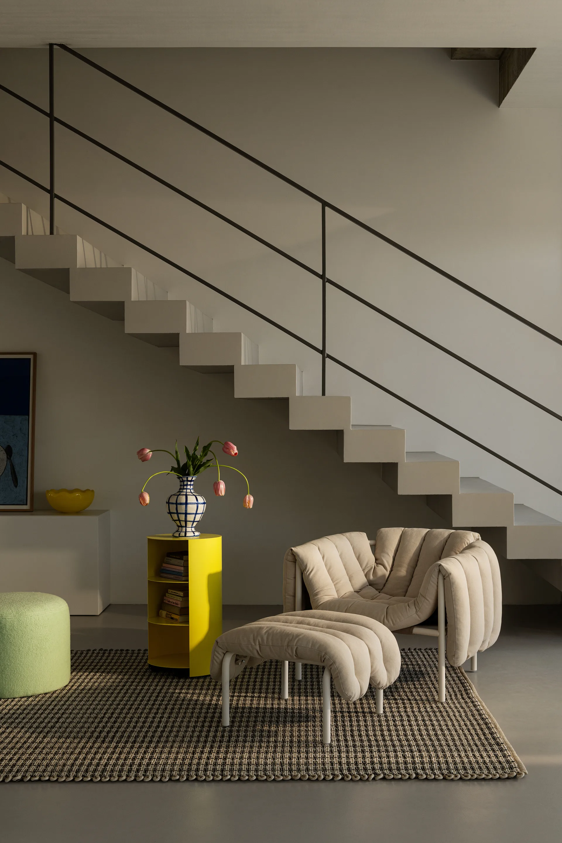 Puffy loungelenestol + ottoman, Sawdust-rustfritt stål Hem