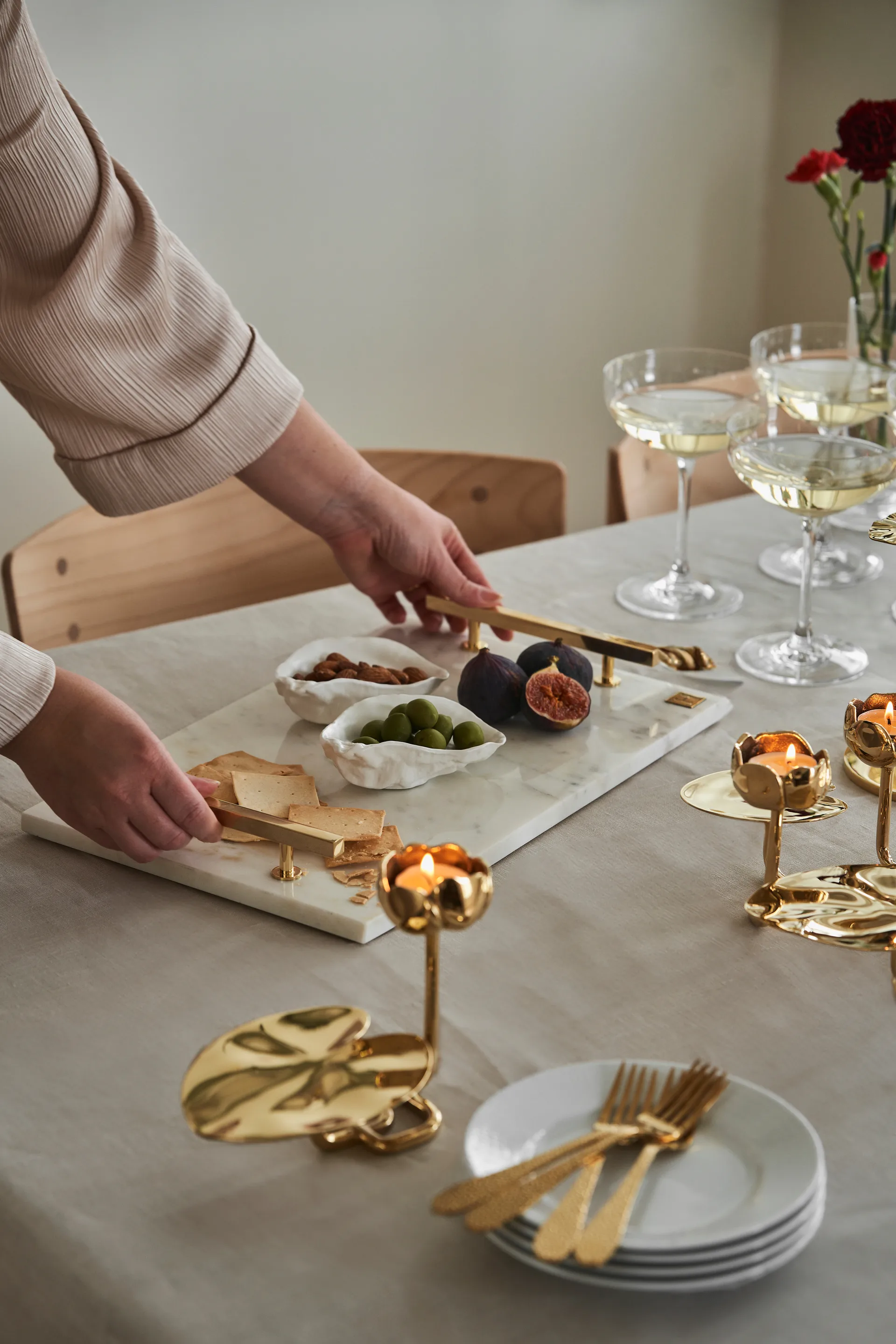 Ninfea No.2 lysestake, Messing Hilke Collection