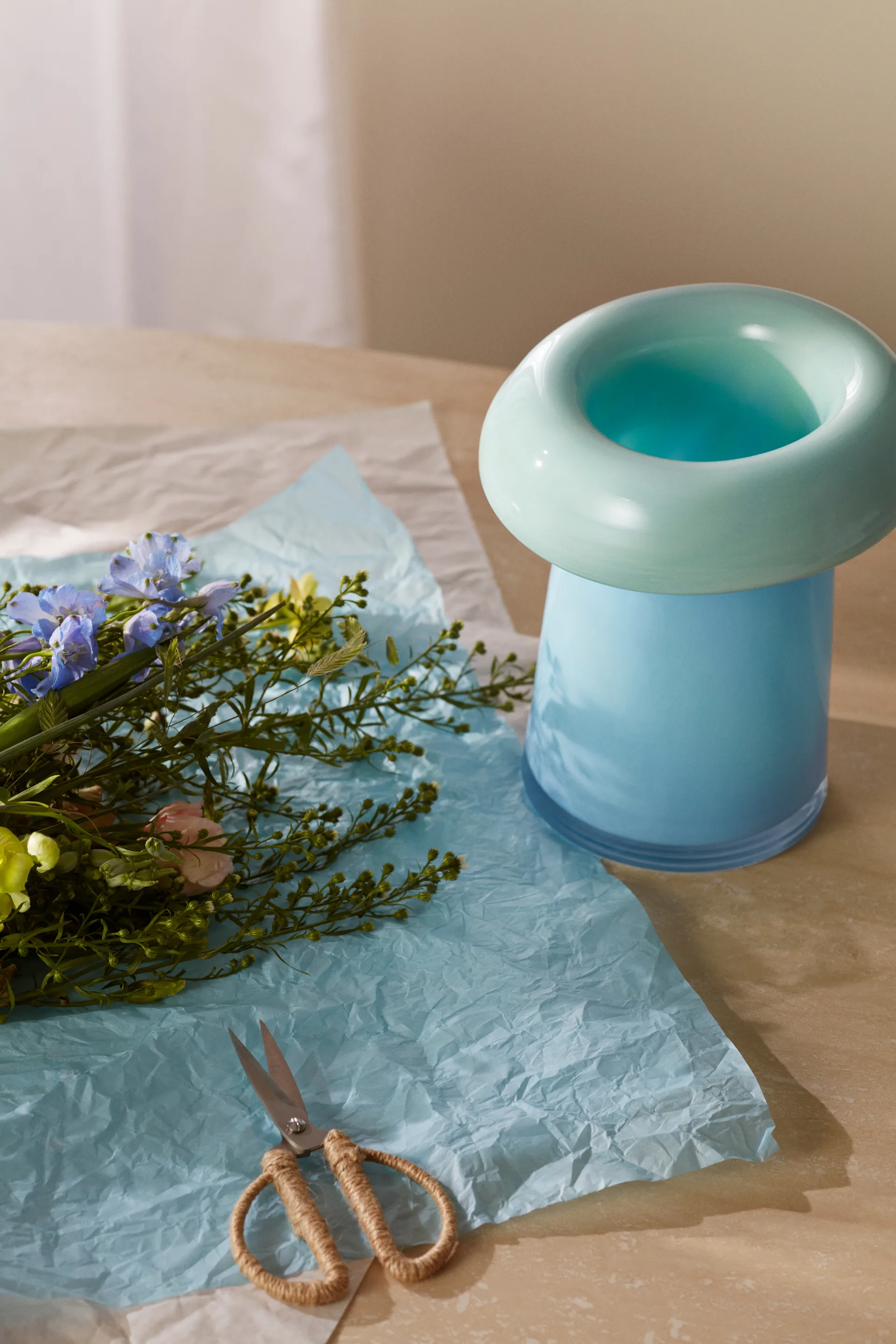 Soma vase, Lyseblå-aqua, 22,5 cm Holmegaard