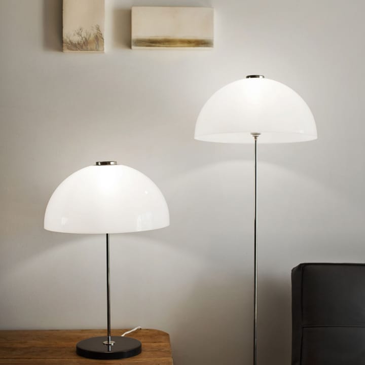 Kupoli gulvlampe, Hvit-messingdetaljer-hvit skjerm Innolux