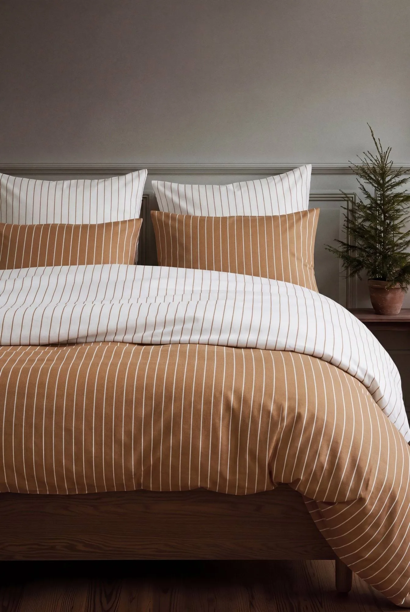 Soft sengesett, 220x220/2x50x60 cm, Offwhite-karamell Juna