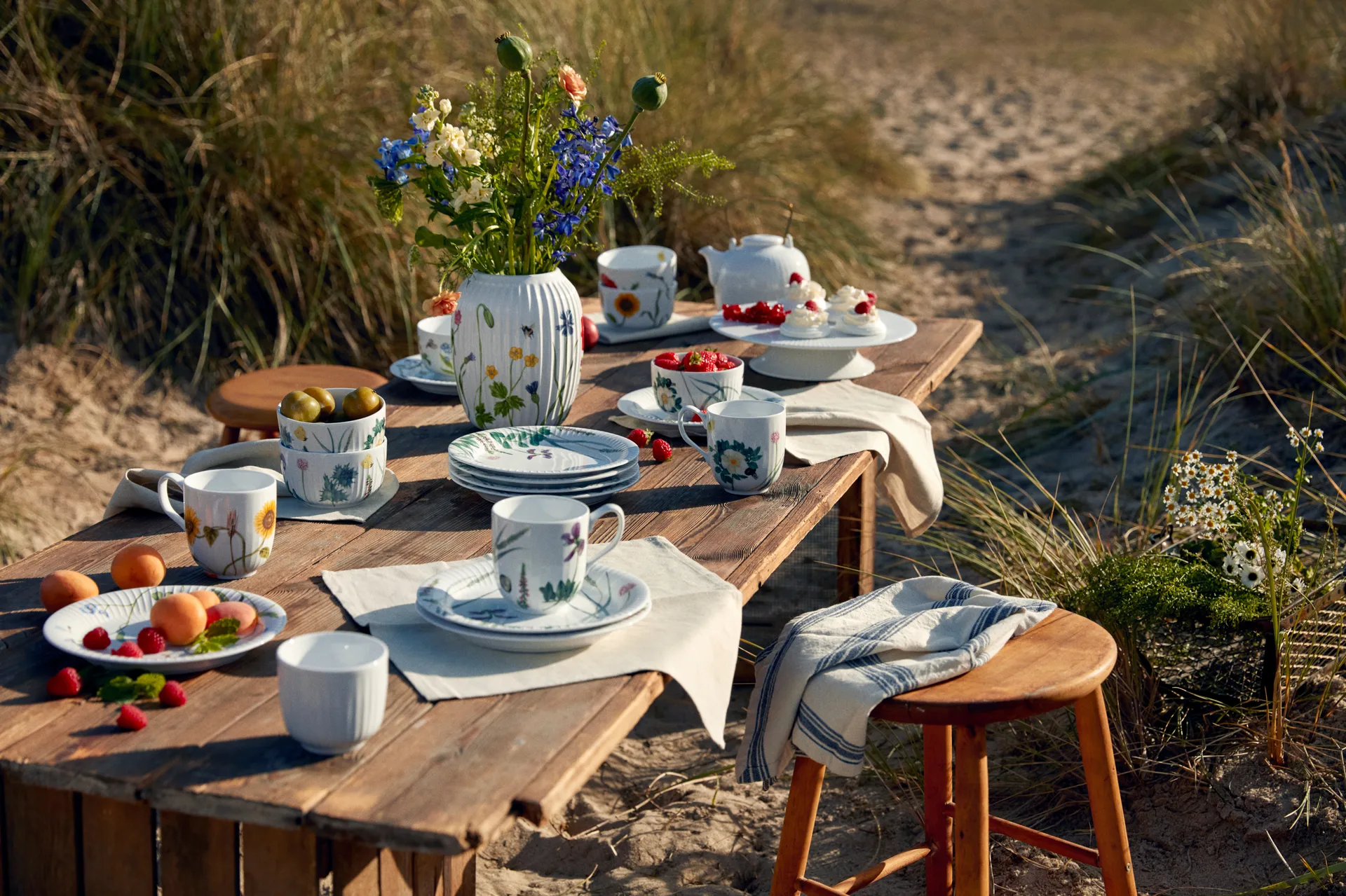 Hammershøi Summer skål Ø12 cm, Coastal flower Kähler