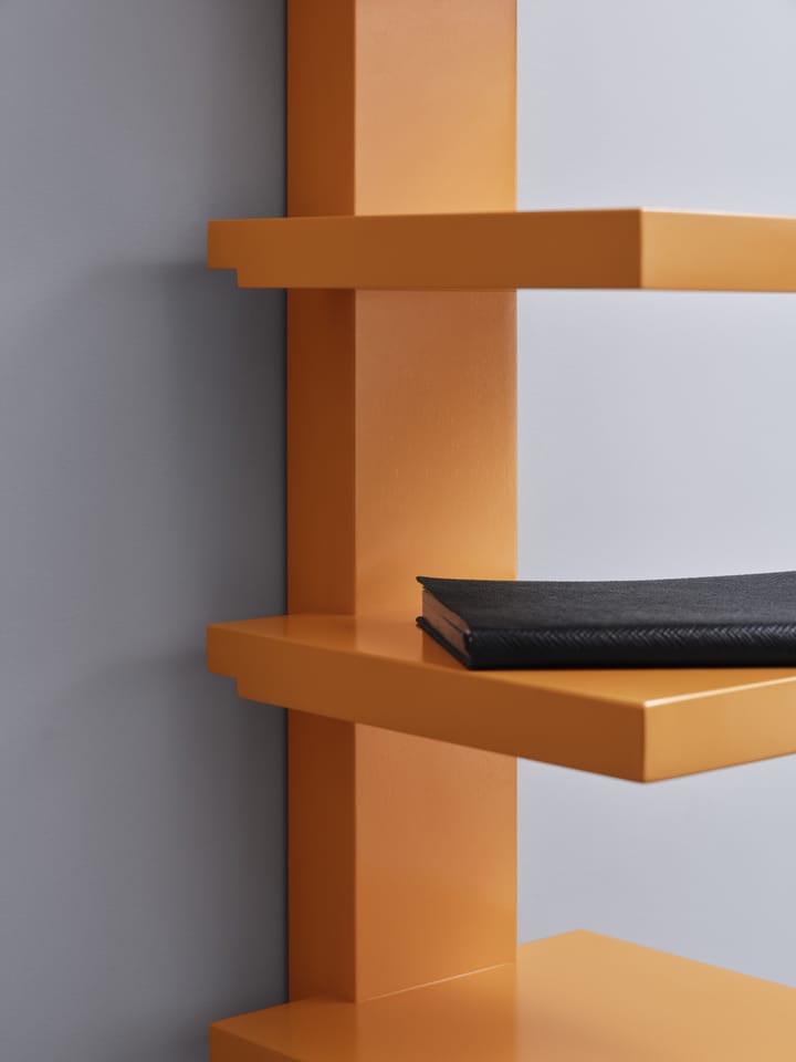 Pilaster vegghylle, Sjørips høyglans Källemo