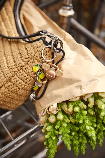 Kaj Bojesen nøkkelring, Ape - Teak-limbatre, svart lær - Kay Bojesen Denmark