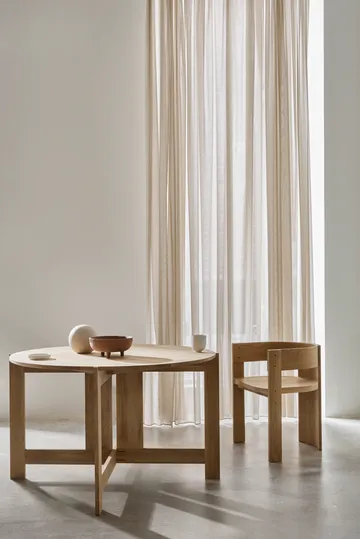 Collector spisebord Ø120x74 cm - Varm lakkert eik - Kristina Dam Studio