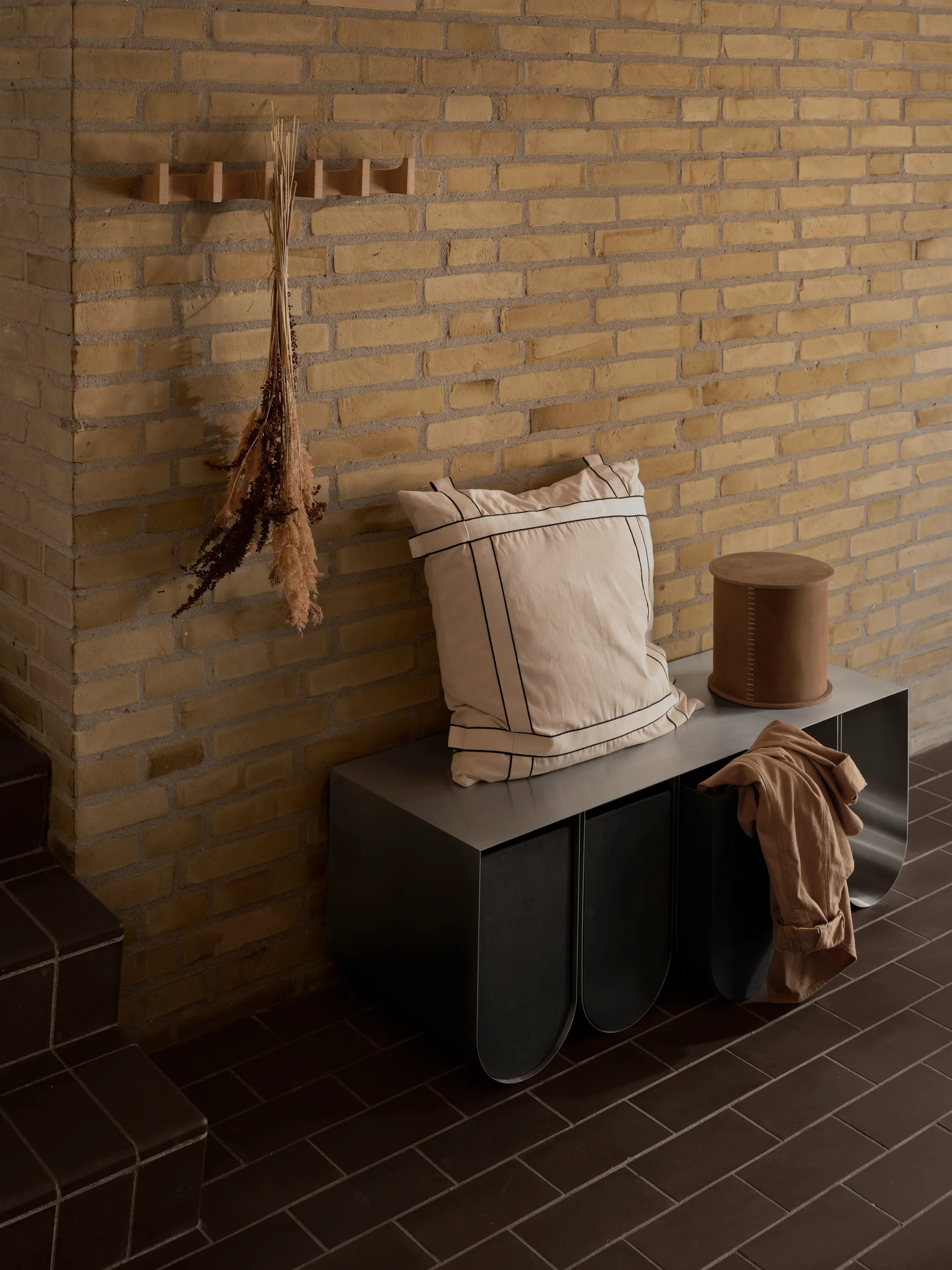 Column knaggrekke 49 cm, Lysoljet eik Kristina Dam Studio