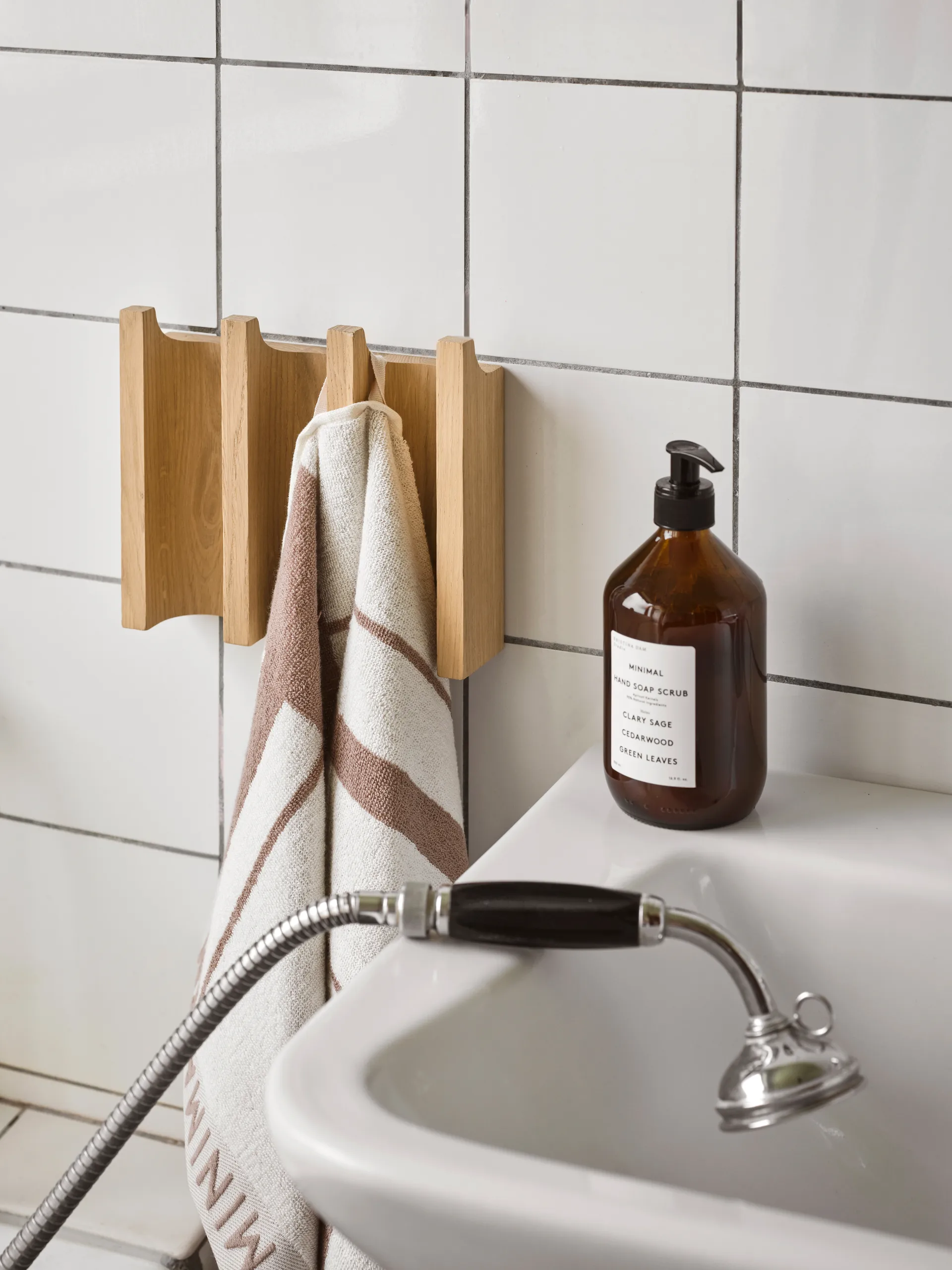 Column knaggrekke, Varm oljet eik Kristina Dam Studio