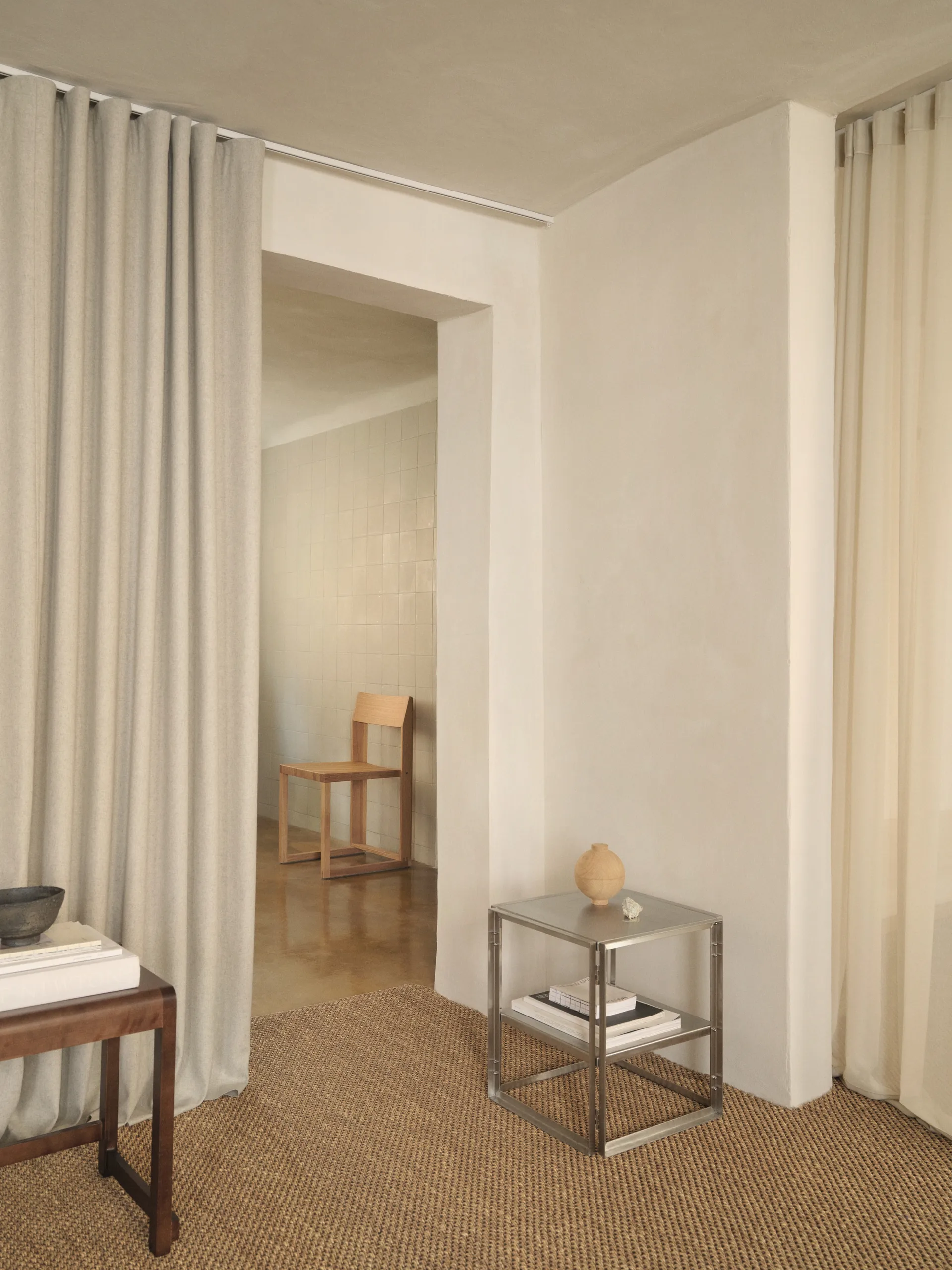 Sammenleggbart sidebord 40x40 cm, Børstet rustfritt stål Kristina Dam Studio