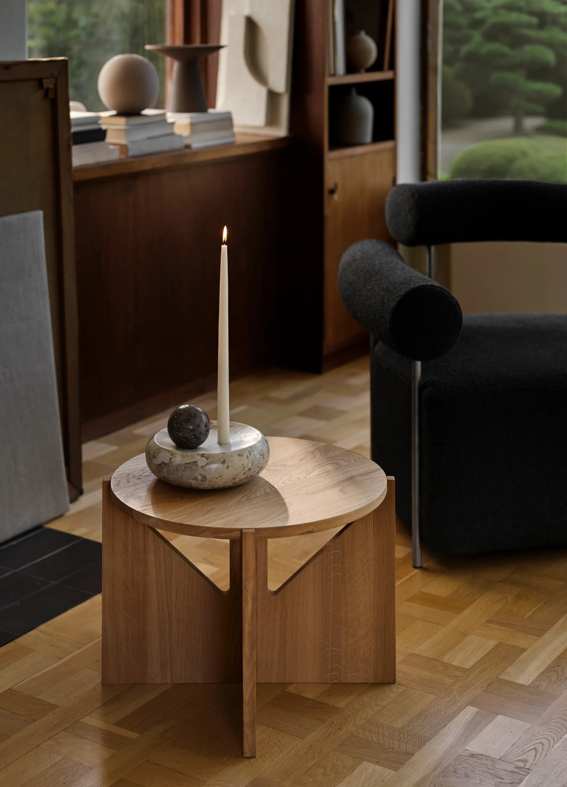 Simple sofabord Ø52 cm, Varm lakkert eik Kristina Dam Studio