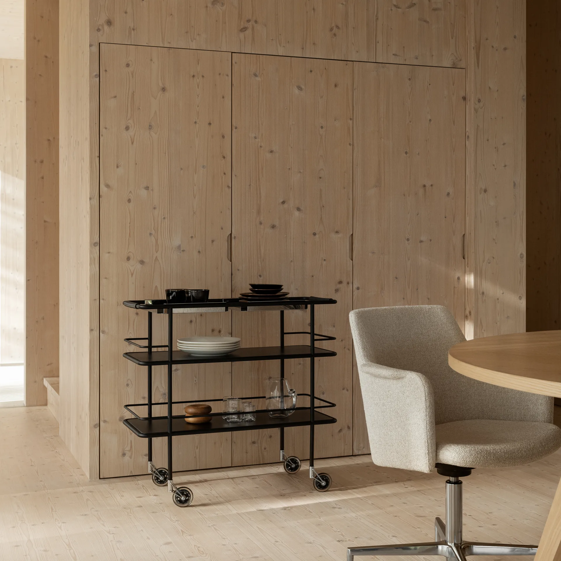 Cargo Support serveringsvogn, Svart Lammhults