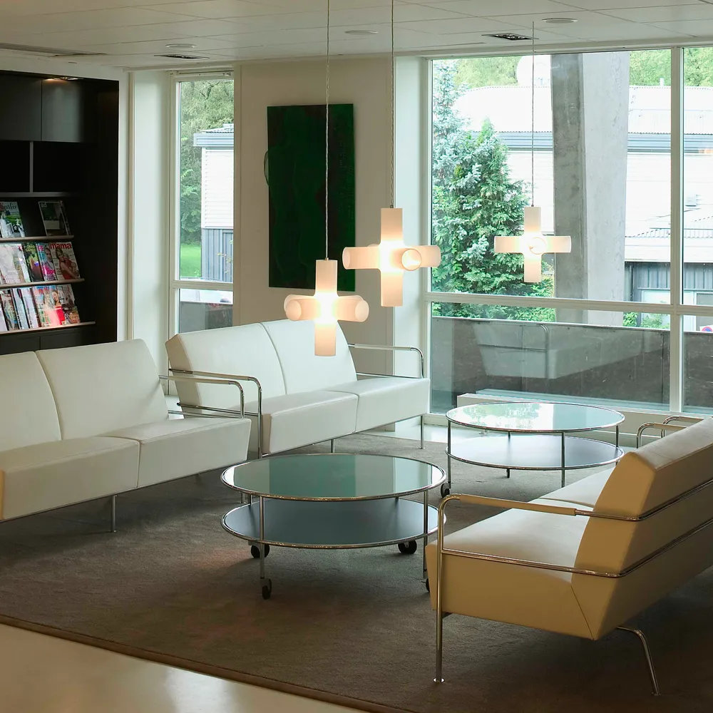 Chicago III sofabord, Hvit laminat, krom Lammhults