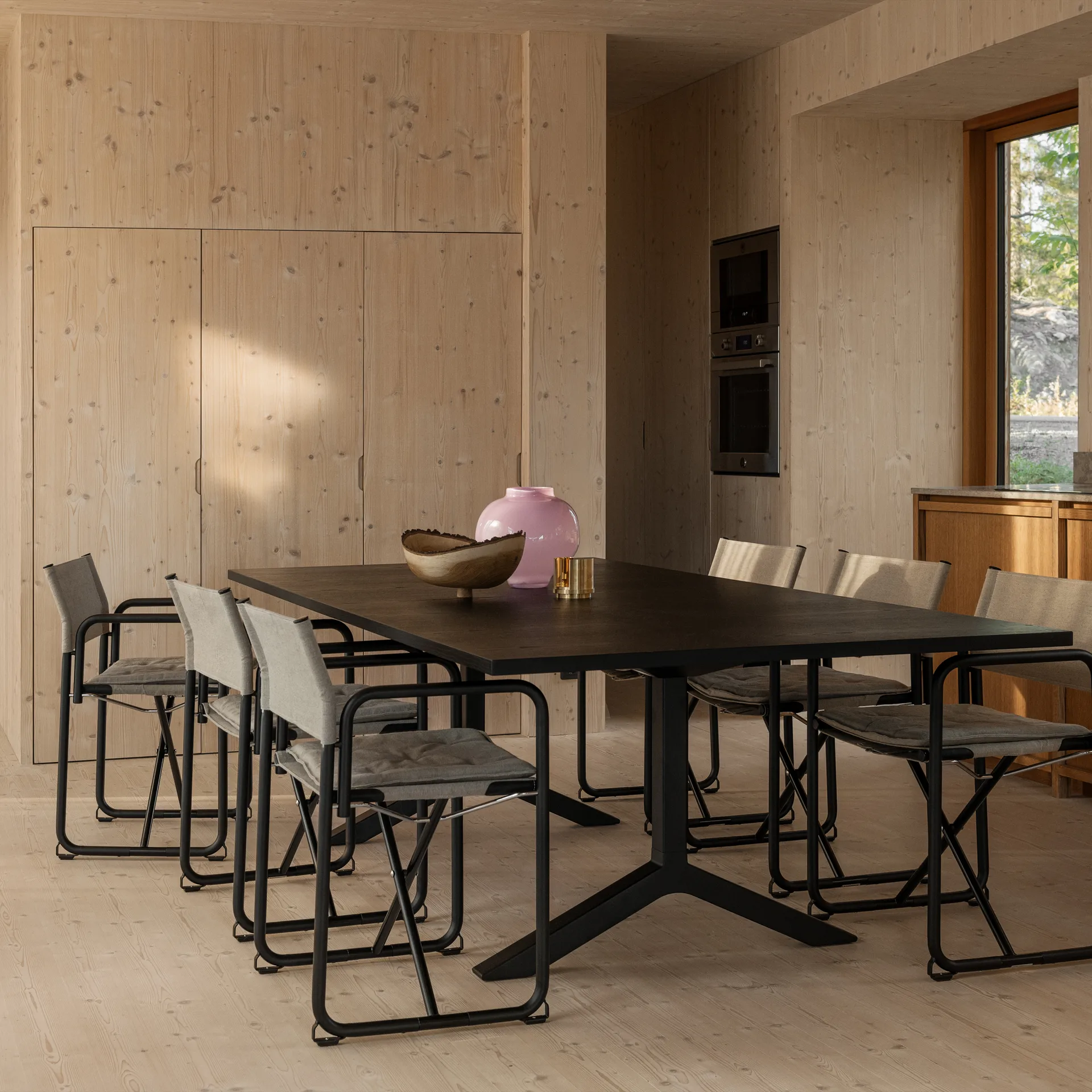 X75-2 armstol, Svart-krom Lammhults