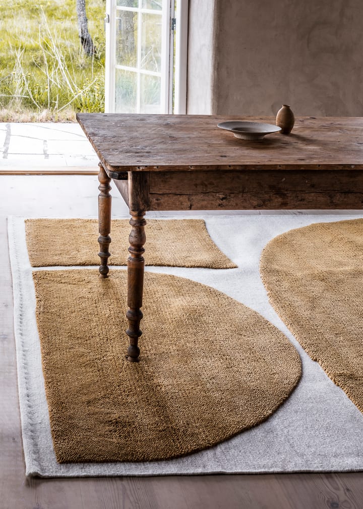 Gotland Rauk ullteppe, Sunflower yellow 180 x 270 cm Layered