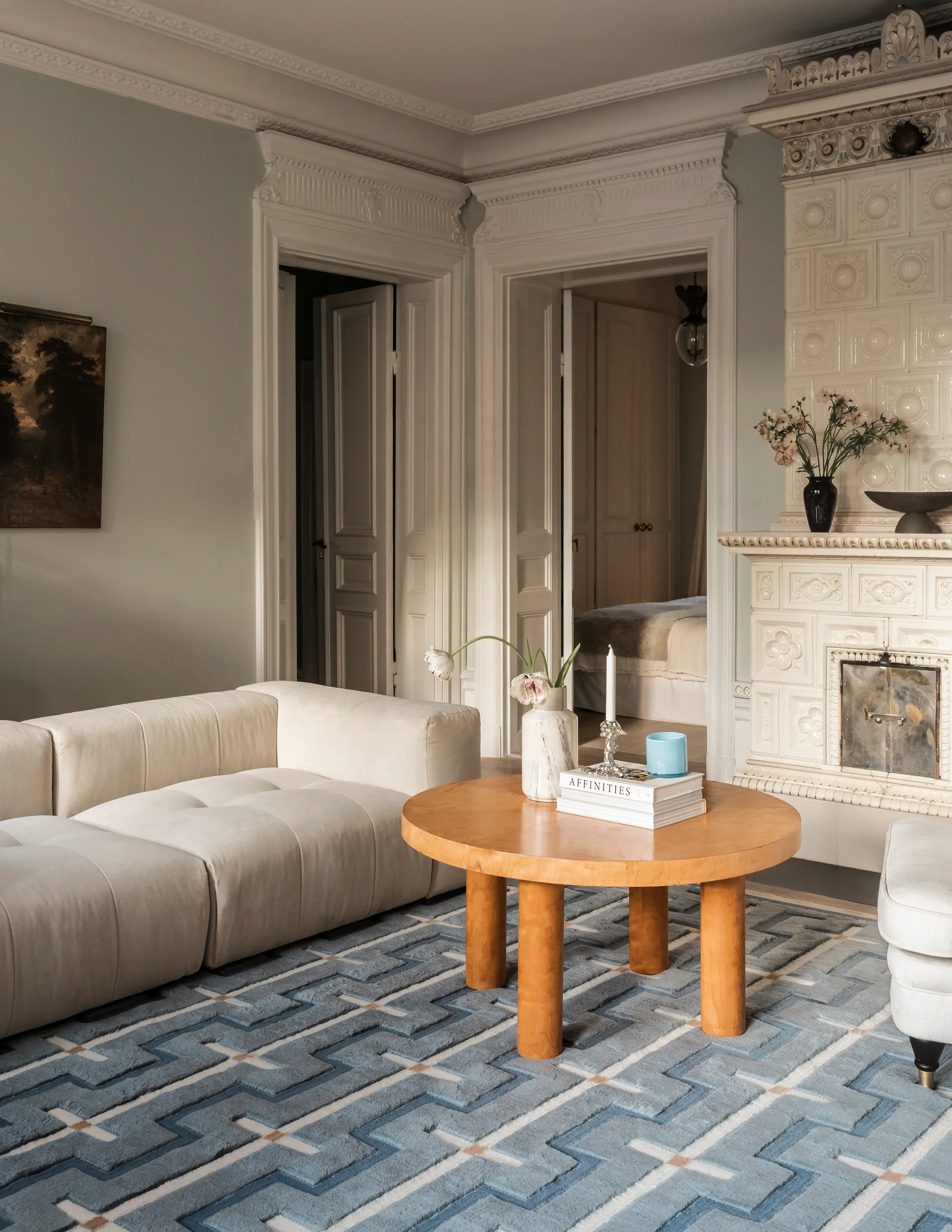 Johanna ullteppe, Blue sky, 250 x 350 cm Layered