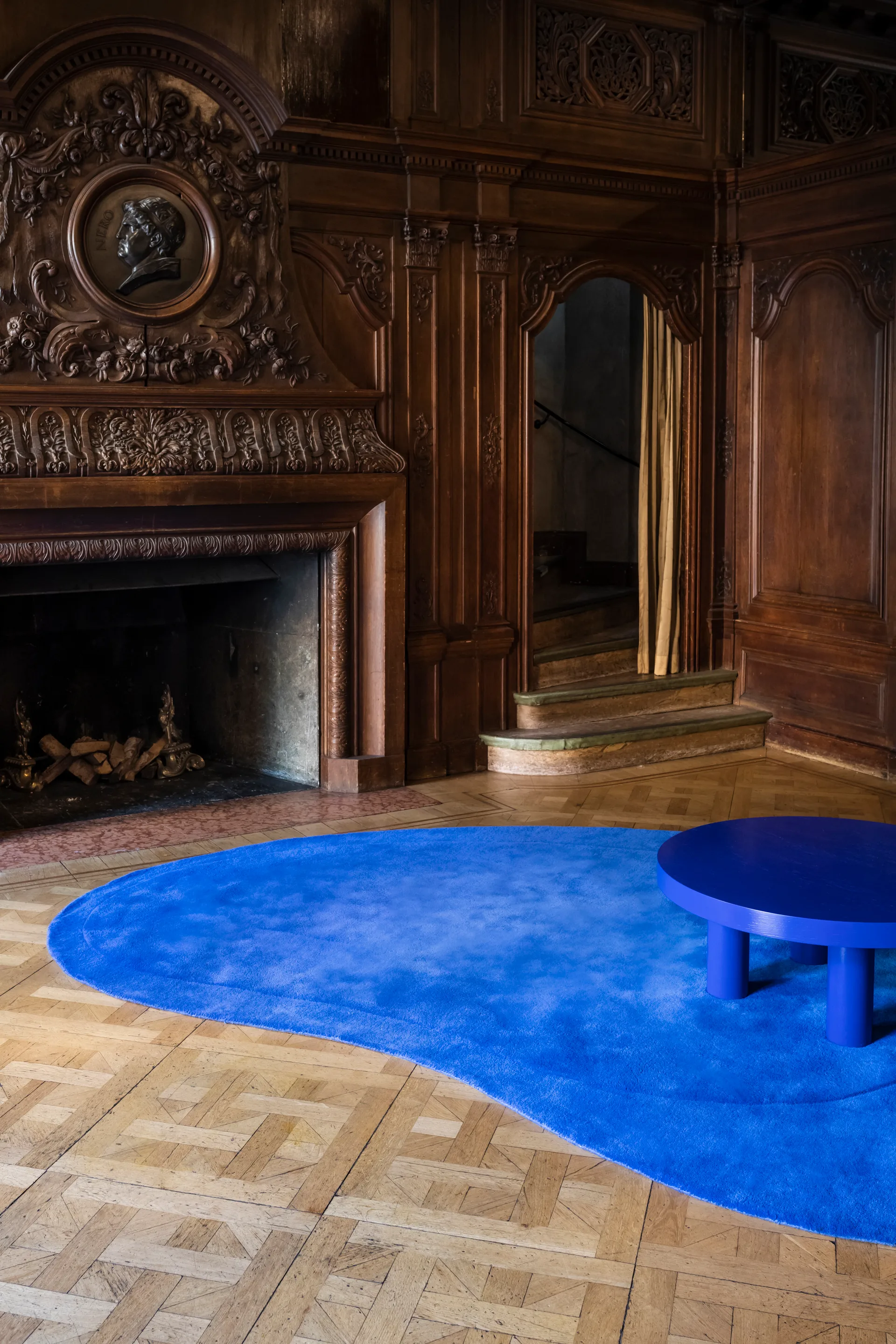 Residue ullteppe, Cobolt, 180 x 270 cm Layered