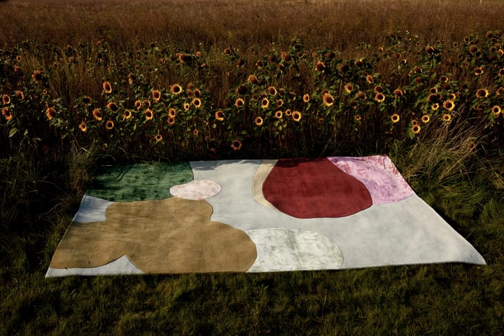 Sleeping Flower ullteppe, 250x350 cm Layered