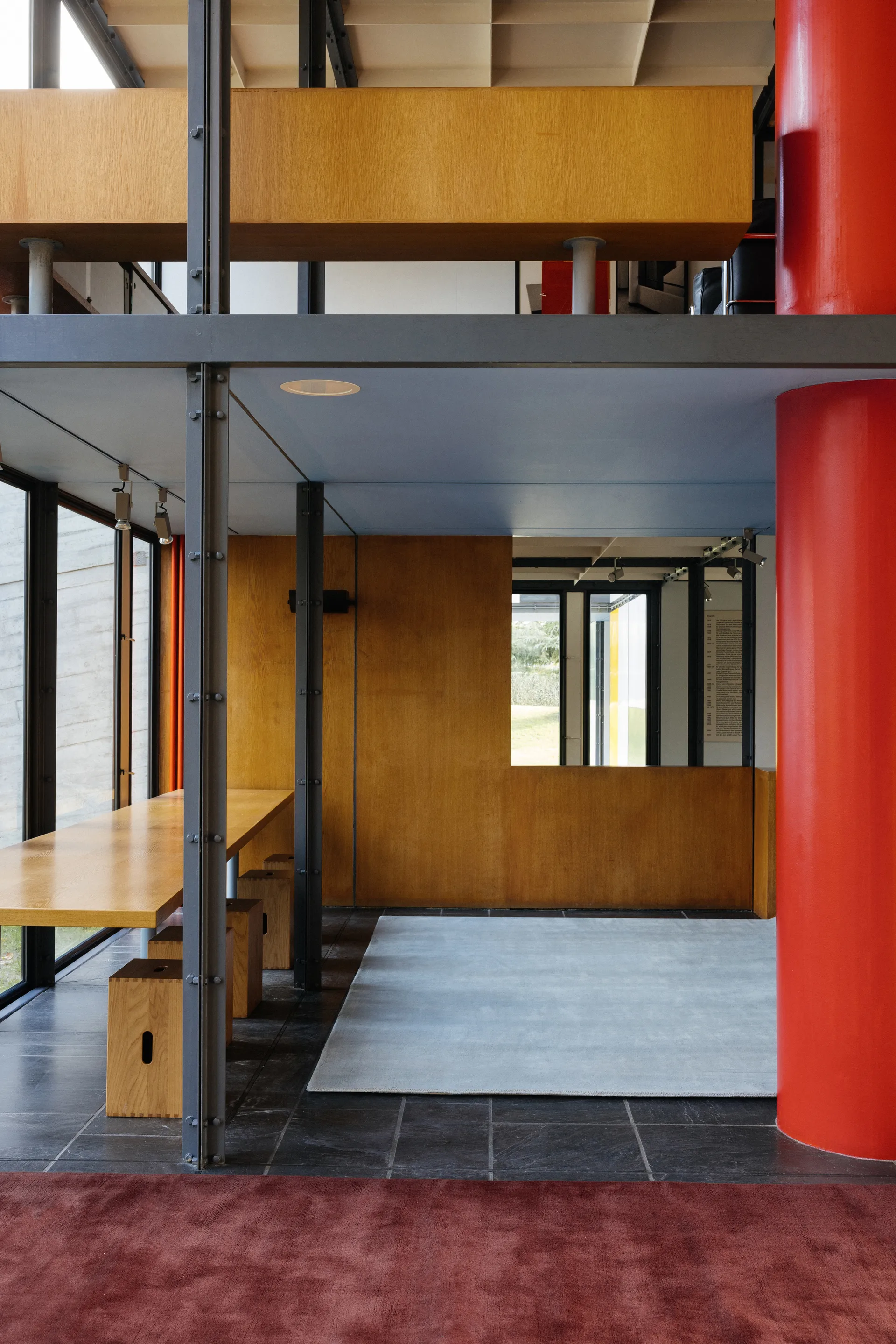 Solid Wool ullteppe, Ruby red, 180x270 cm Layered