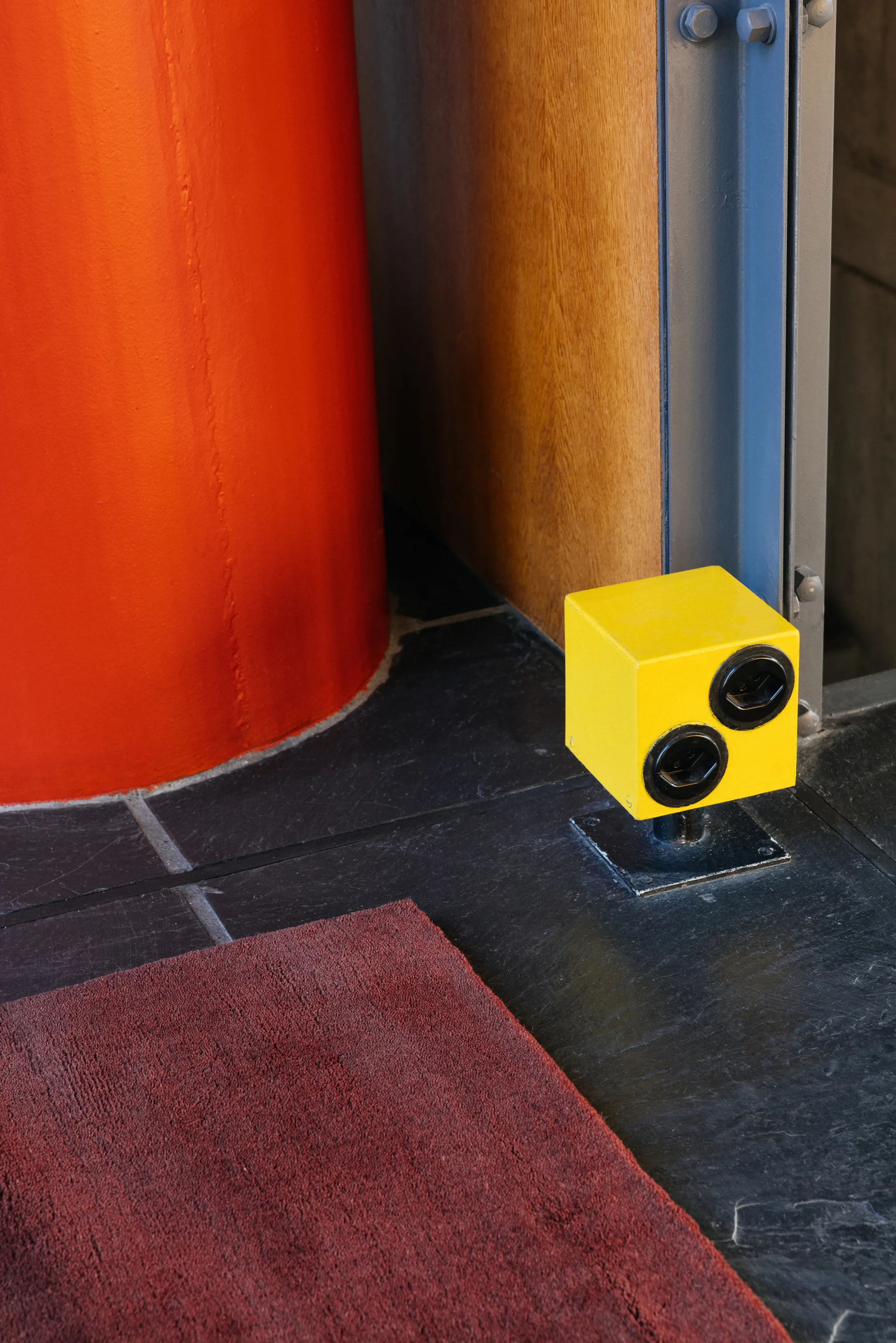 Solid Wool ullteppe, Ruby red, 300x400 cm Layered