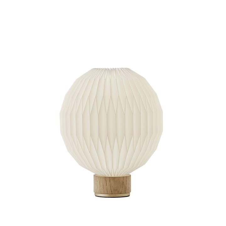 375 bordlampe - hvit, small-plastskjerm, lampfot i eik - Le Klint