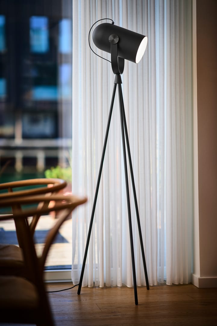 Carronade II gulvlampe, Svart-svart eik Le Klint