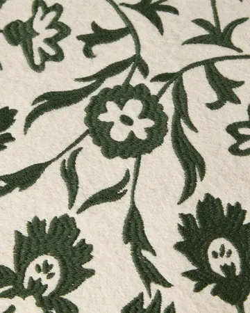 Flower Embroidered Wool Mix putetrekk 50x50 - Light beige-green - Lexington
