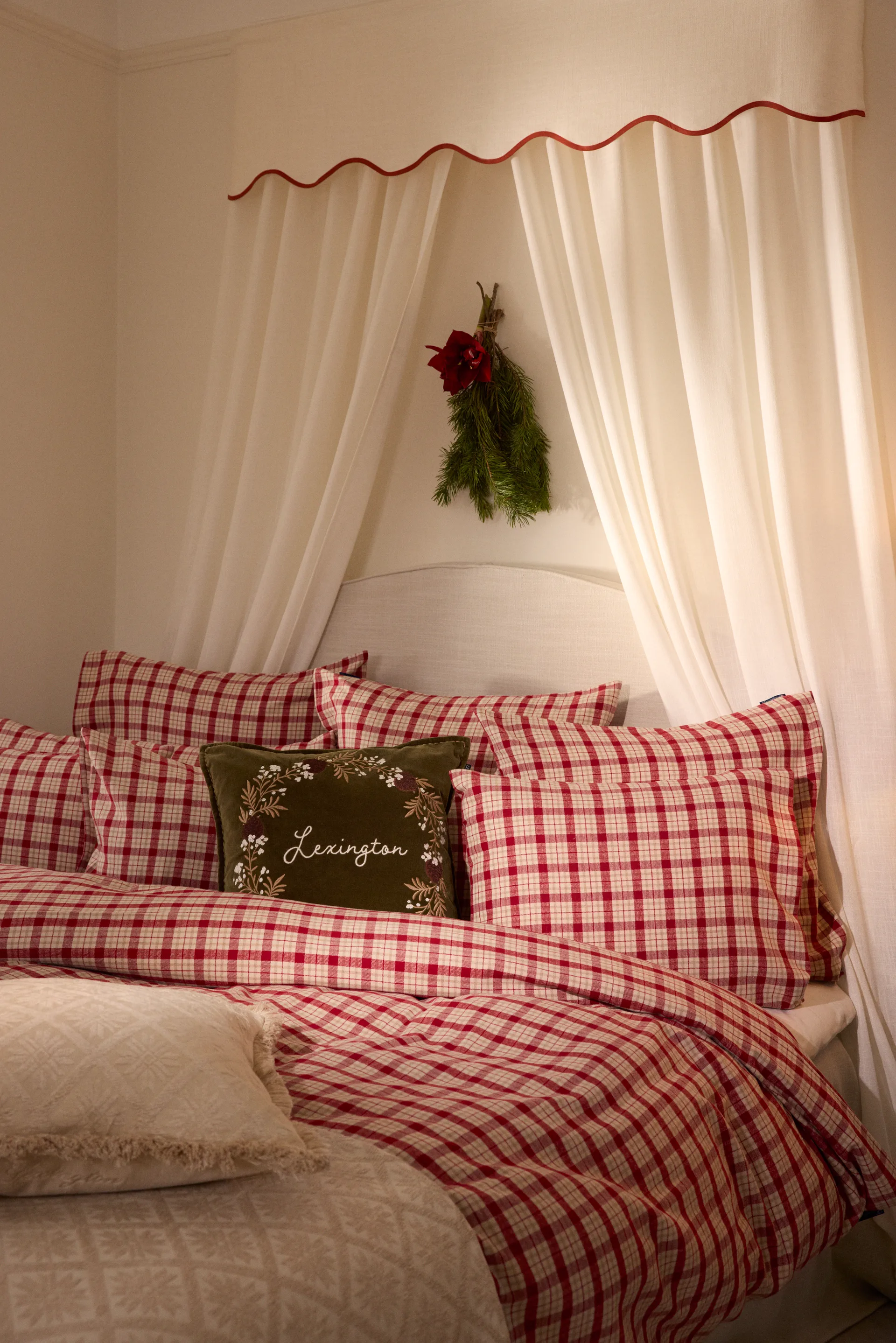 Wreath økologisk fløyelsbomull putetrekk 50x50 cm, Olive-brun-hvit Lexington