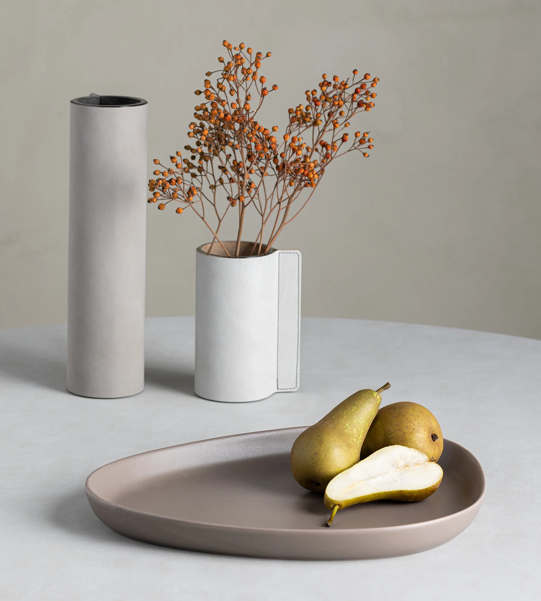 Curve Stoneware serveringsfat 30x35 cm, Warm grey LIND DNA