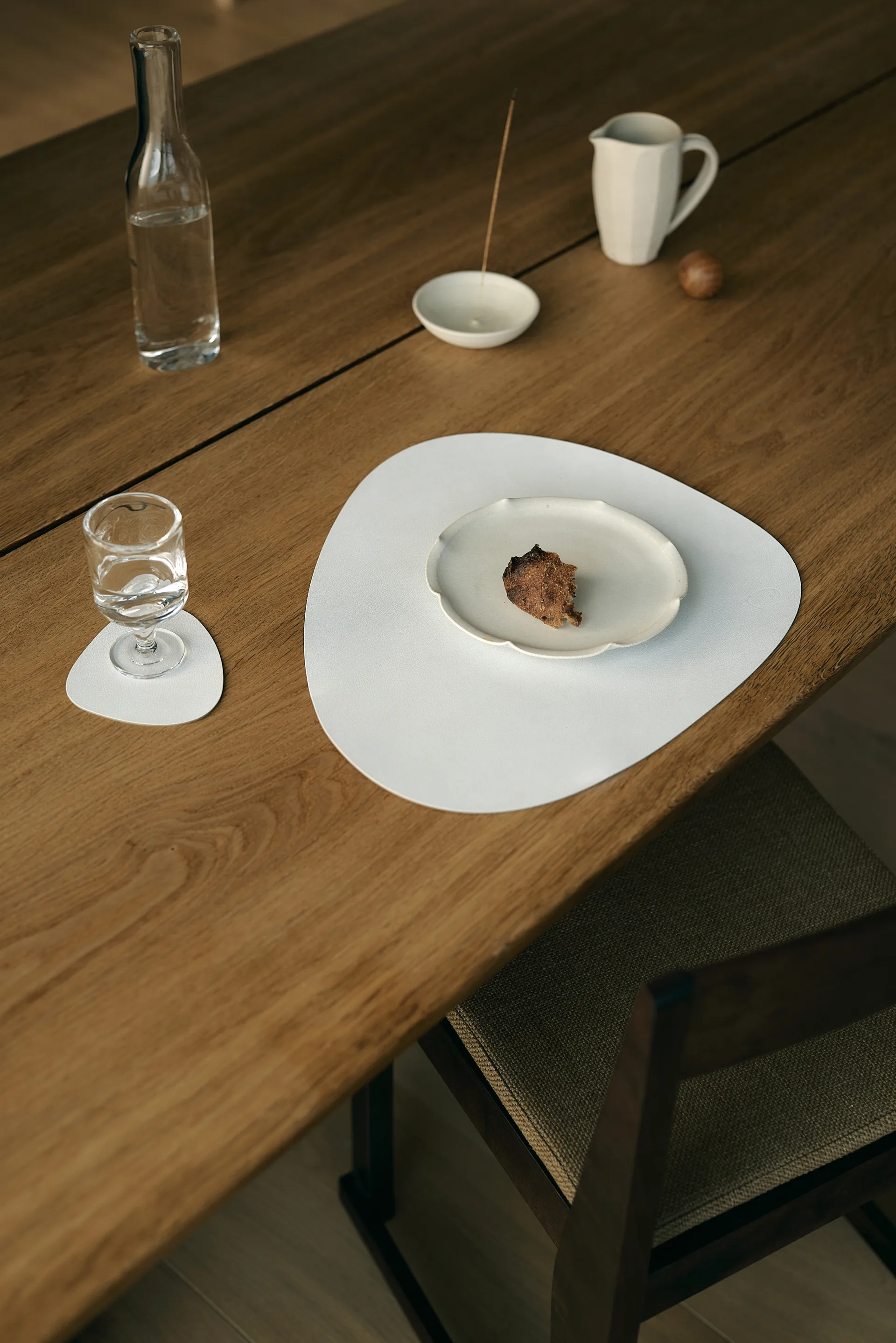 Nupo glassunderlag curve, Pure white LIND DNA