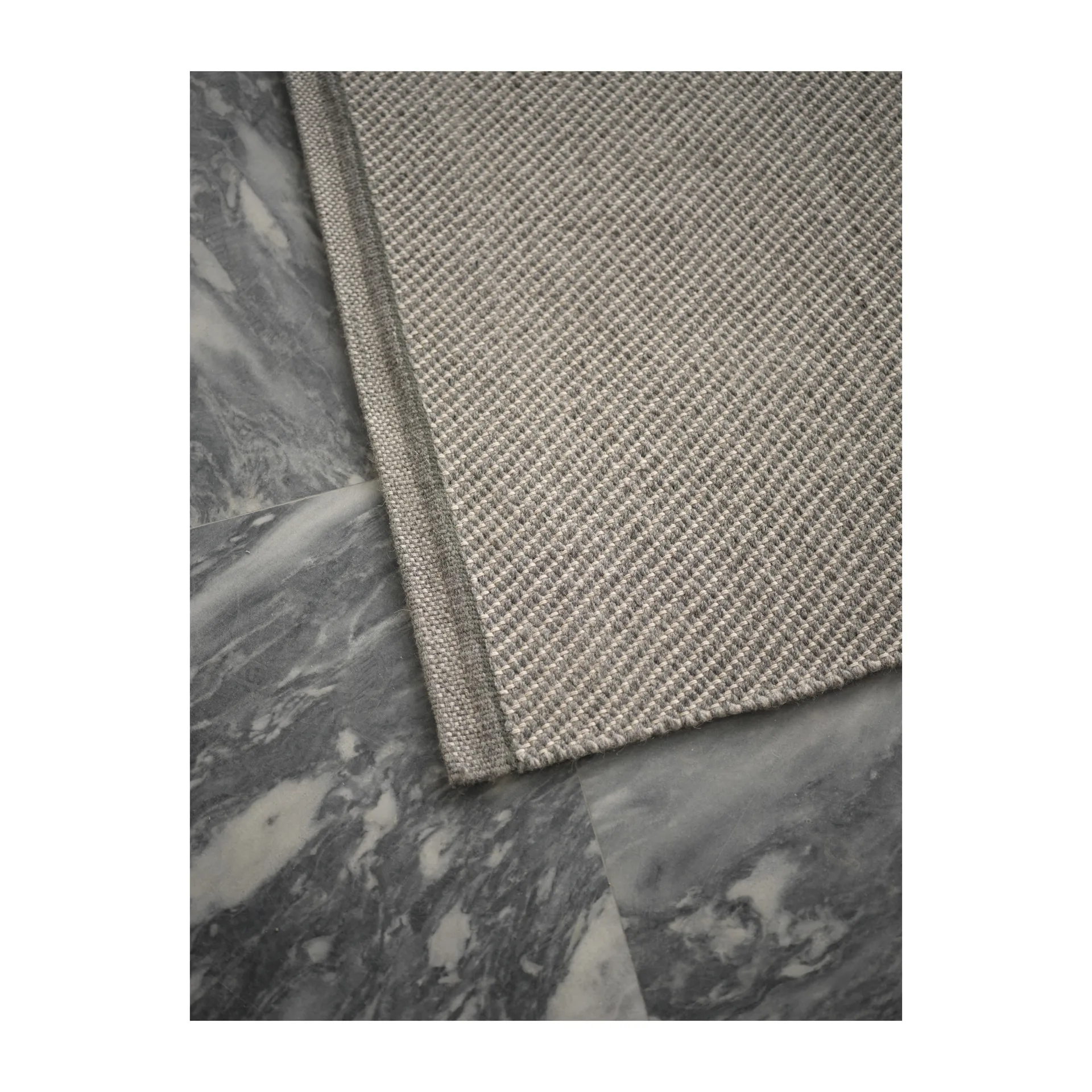 Dawn Light ullteppe 170 x 240 cm, Grey-moss Linie Design