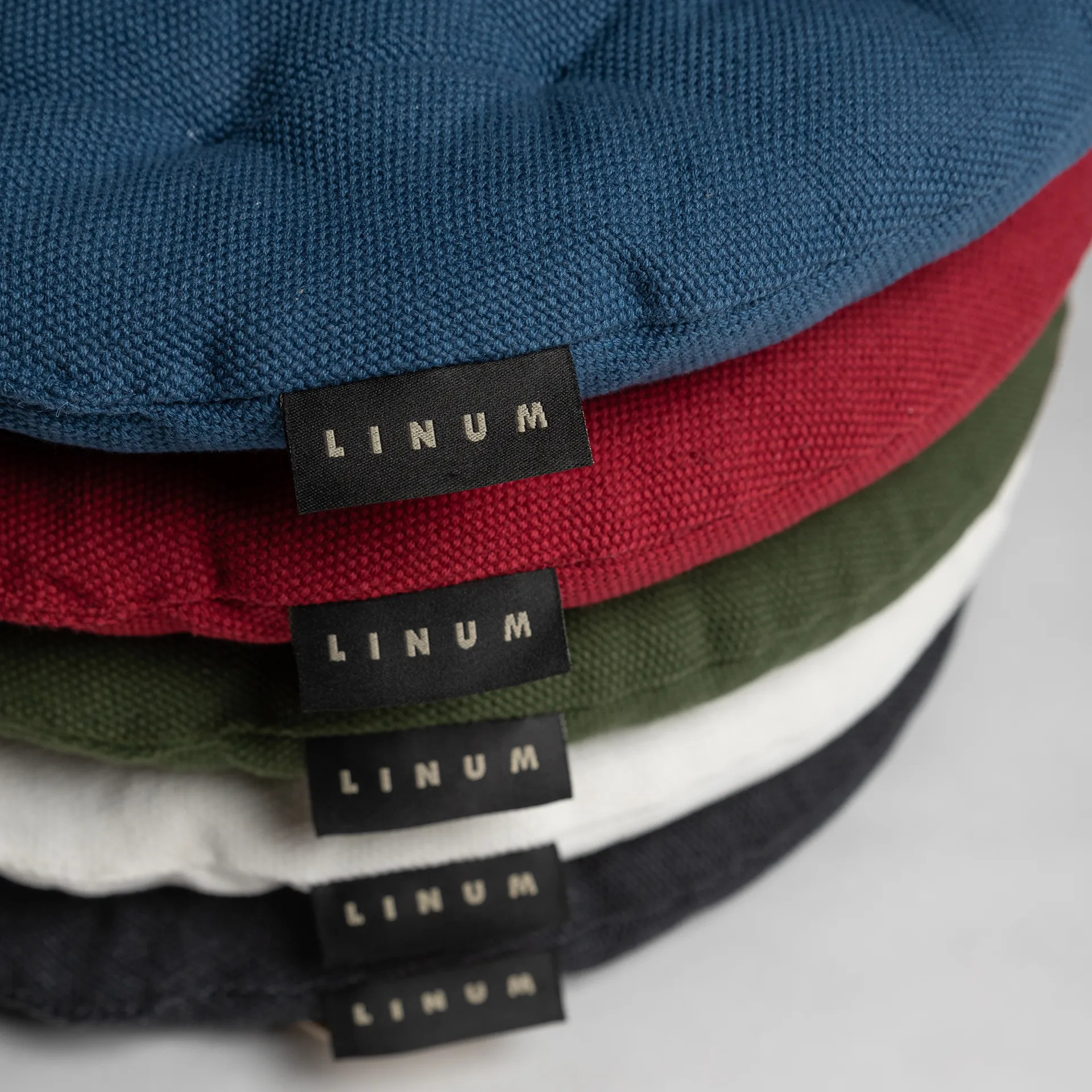 Pepper stolpute Ø37 cm, Indigoblå Linum