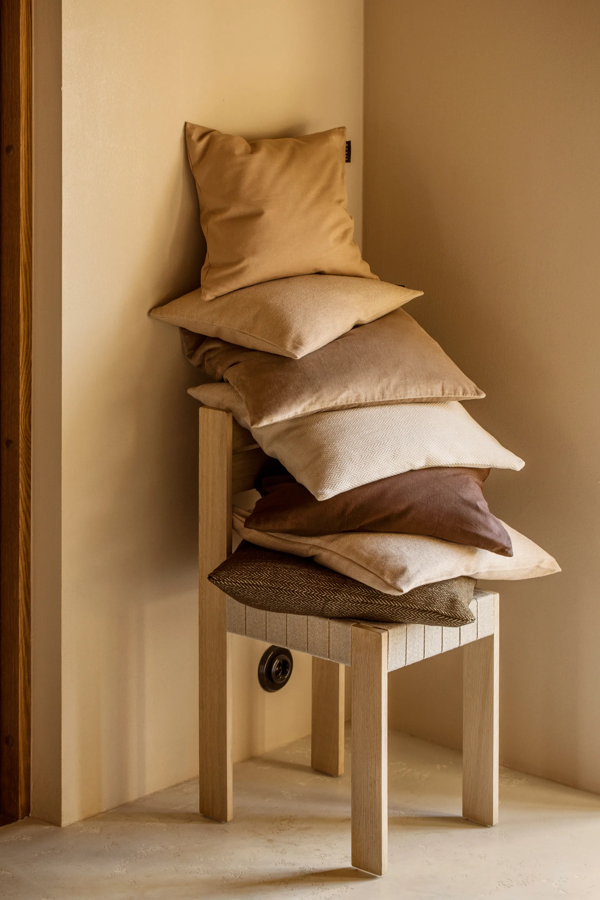 Shepard putetrekk 50x50 cm, Blekt lysgrå Linum