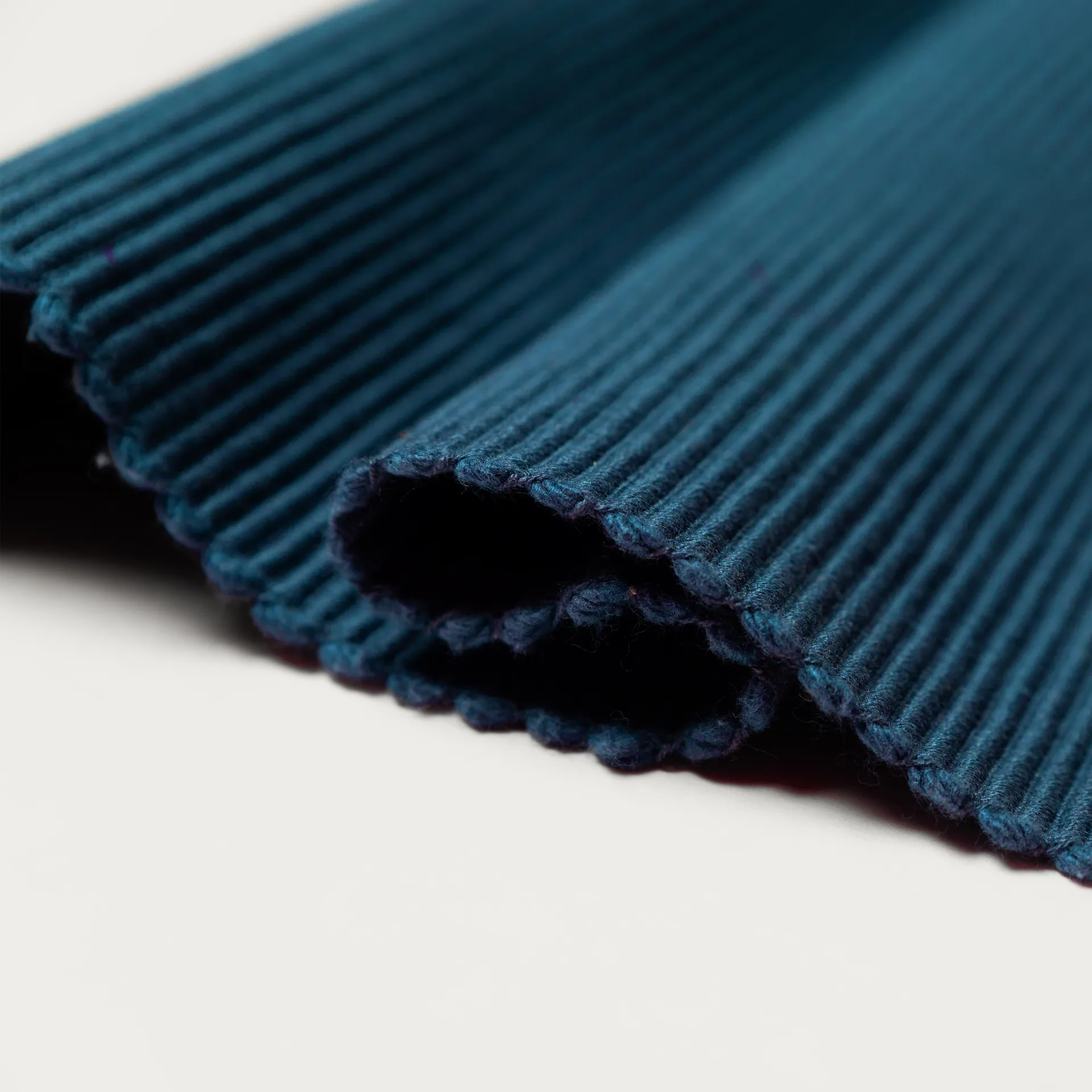 Uni bordsløper 45x150 cm, Indigoblå Linum