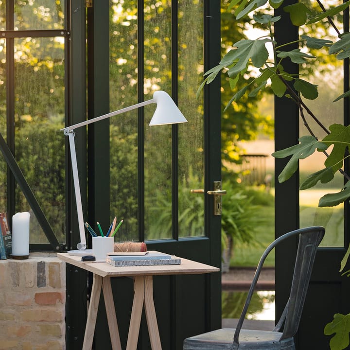 NJP bordlampe stift Ø10 mm, Hvit Louis Poulsen