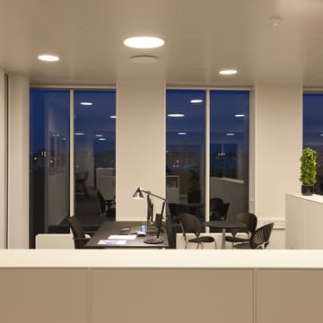 NJP bordlampe - Svart - Louis Poulsen
