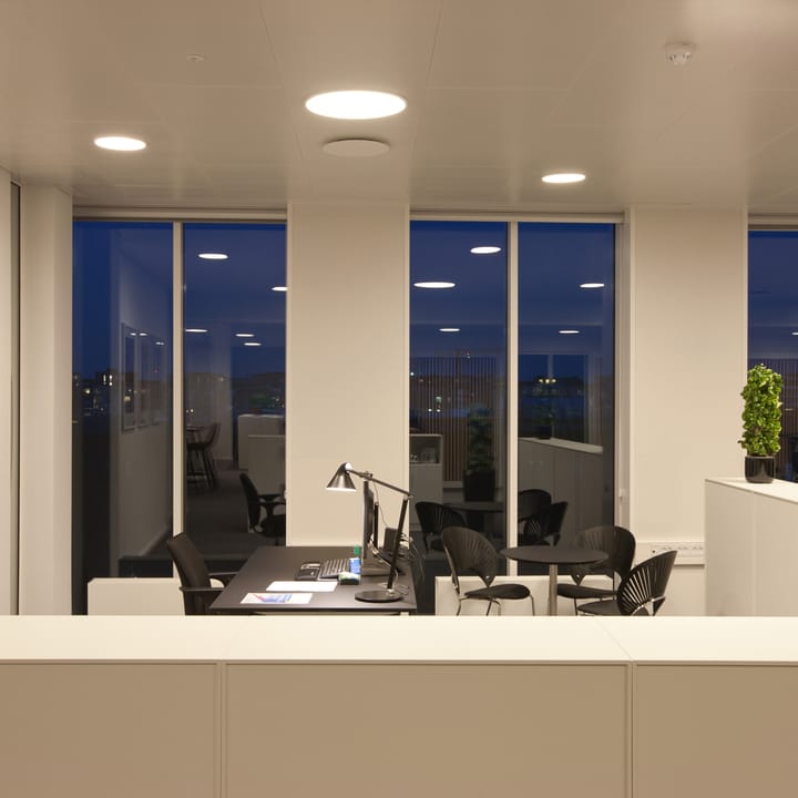 NJP bordlampe, Svart Louis Poulsen
