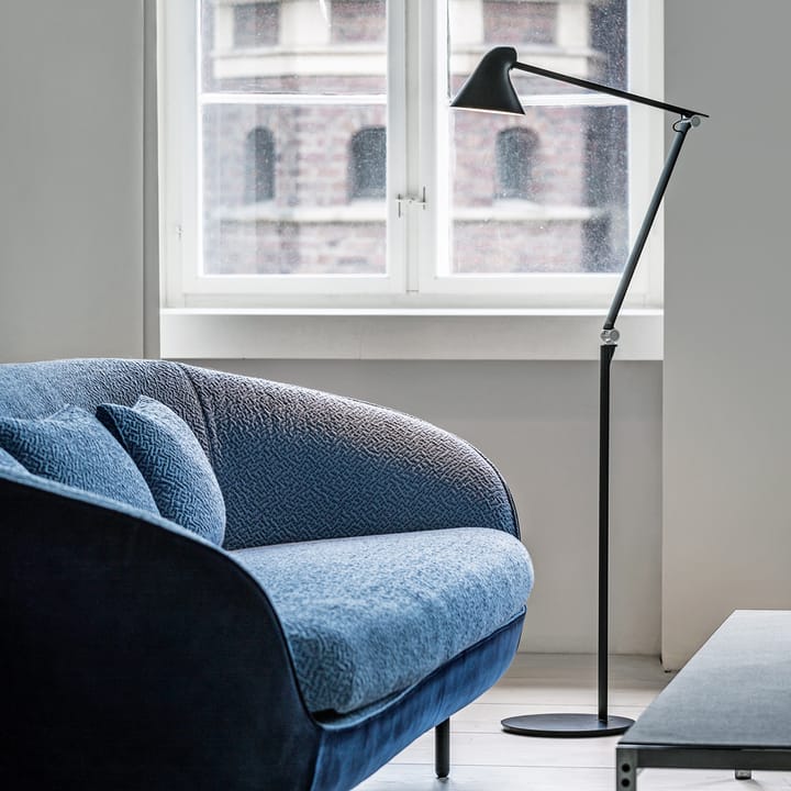 NJP gulvlampe, Lysegrå, LED, 3000k Louis Poulsen