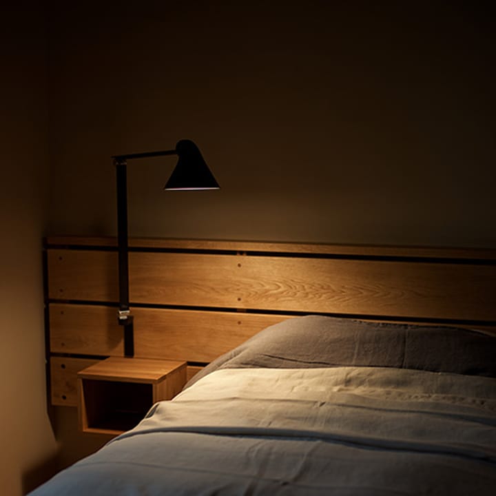 NJP vegglampe, Hvit, lang arm, LED, 3000k Louis Poulsen