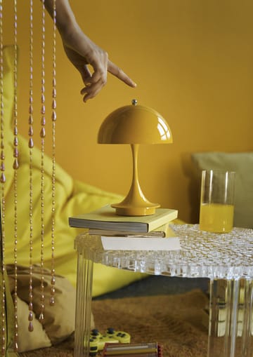 Panthella 160 Portable v3 bordlampe - Opaque yellow - Louis Poulsen