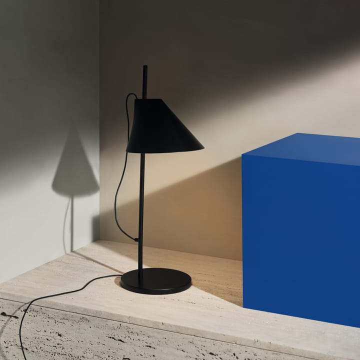 Yuh bordlampe, Svart Louis Poulsen