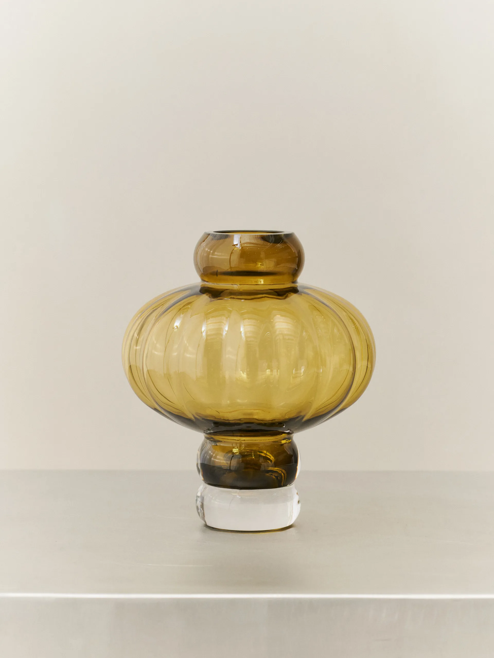 Balloon vase 20 cm, Olive Louise Roe