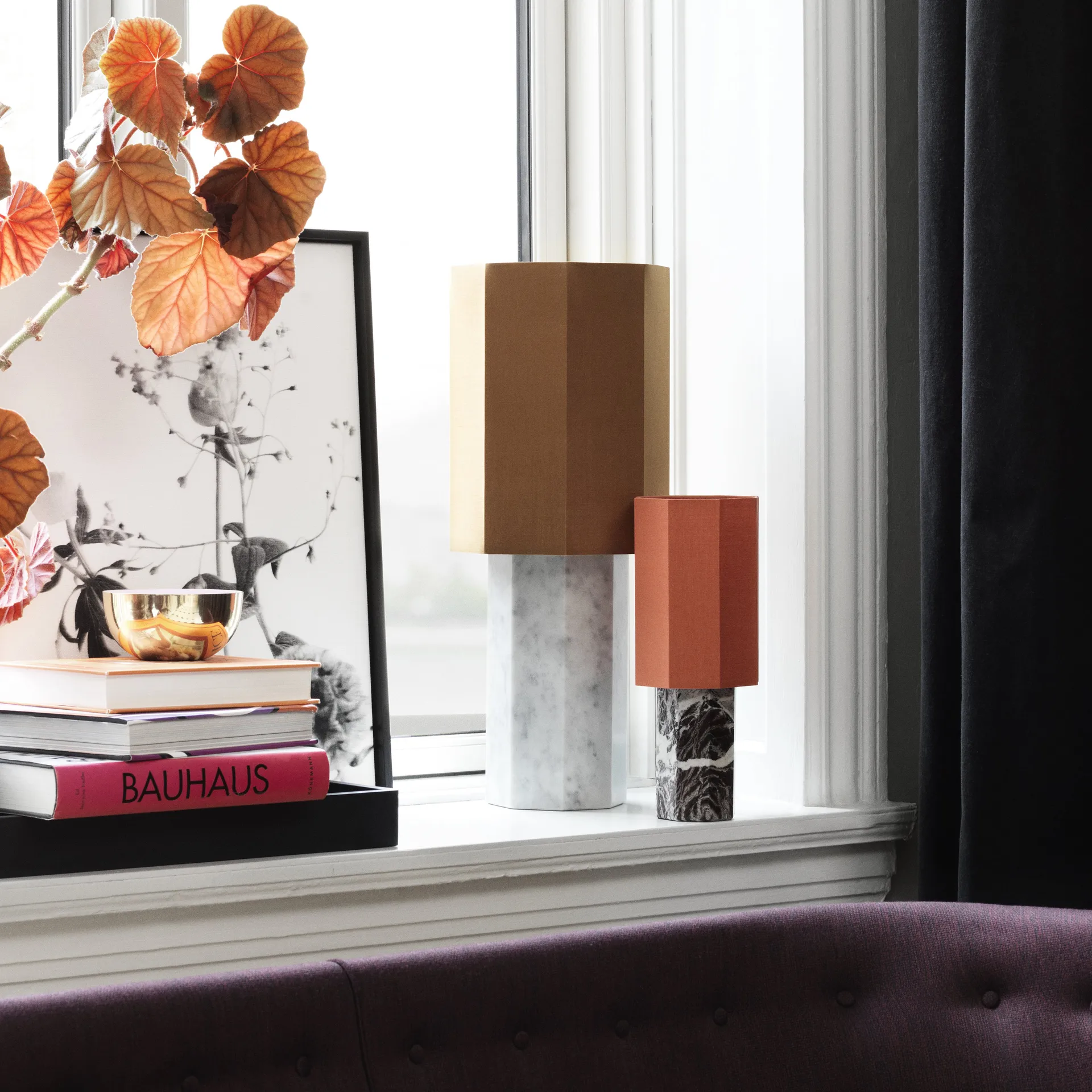 The eight over eight lampefot, Hvit marmor Louise Roe