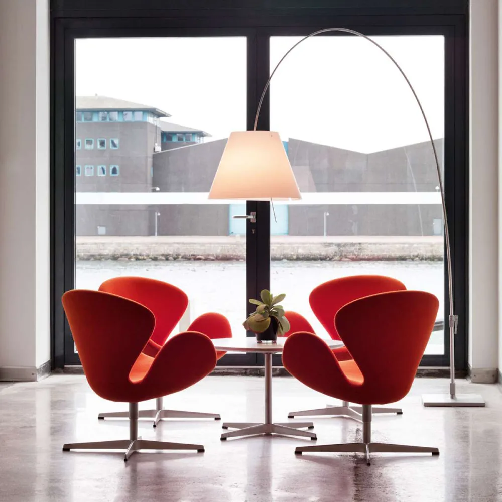 Lady Costanza D13E d gulvlampe, Hvit skjerm, aluminiumsstativ Luceplan