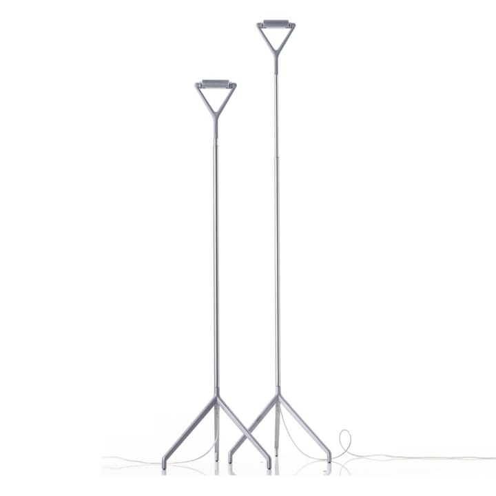 Lola D15ND gulvlampe, Sort, aluminium Luceplan