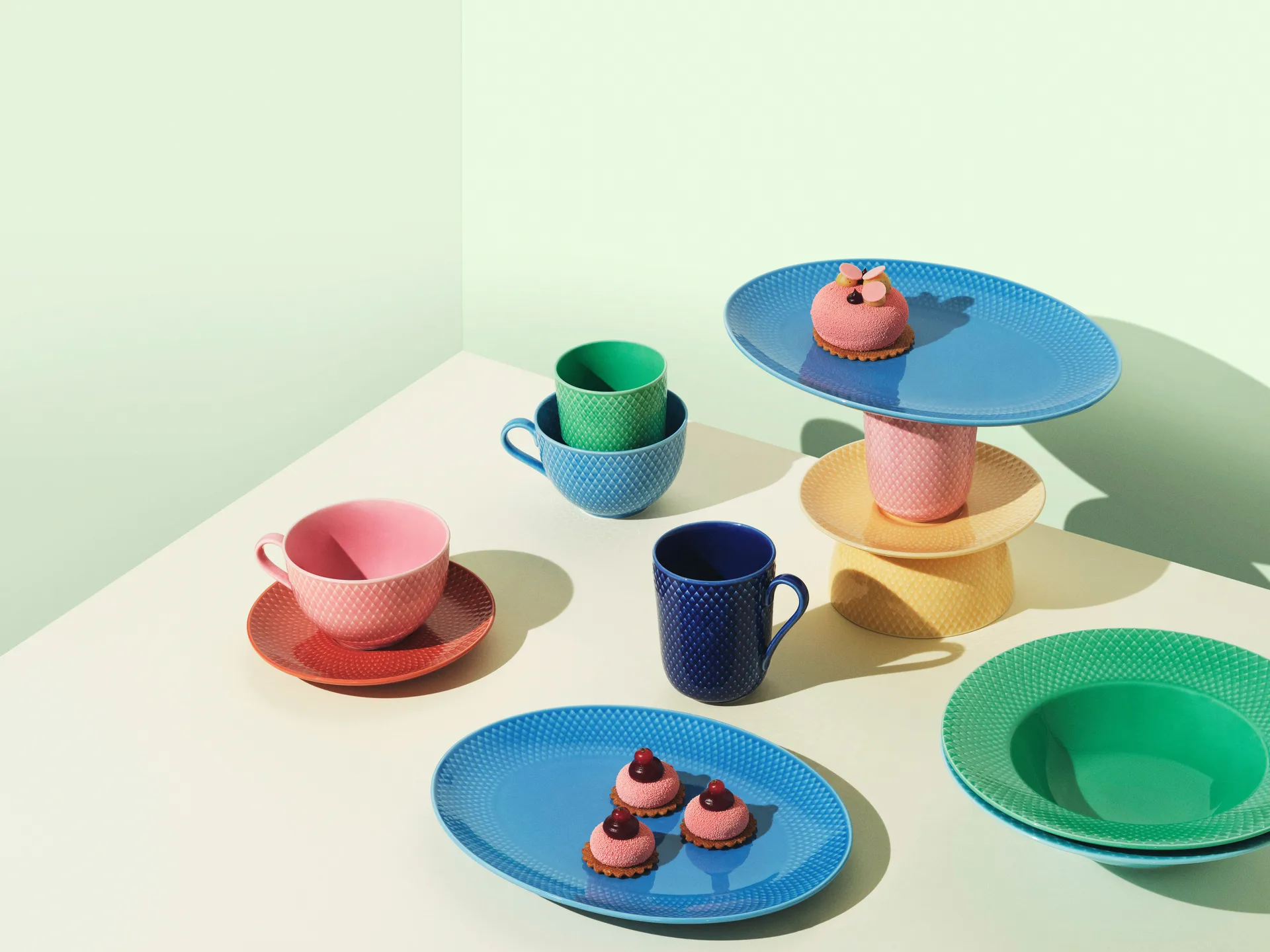 Rhombe ovalt serveringsfat 21,5 x 28,5 cm, Blå Lyngby Porcelæn