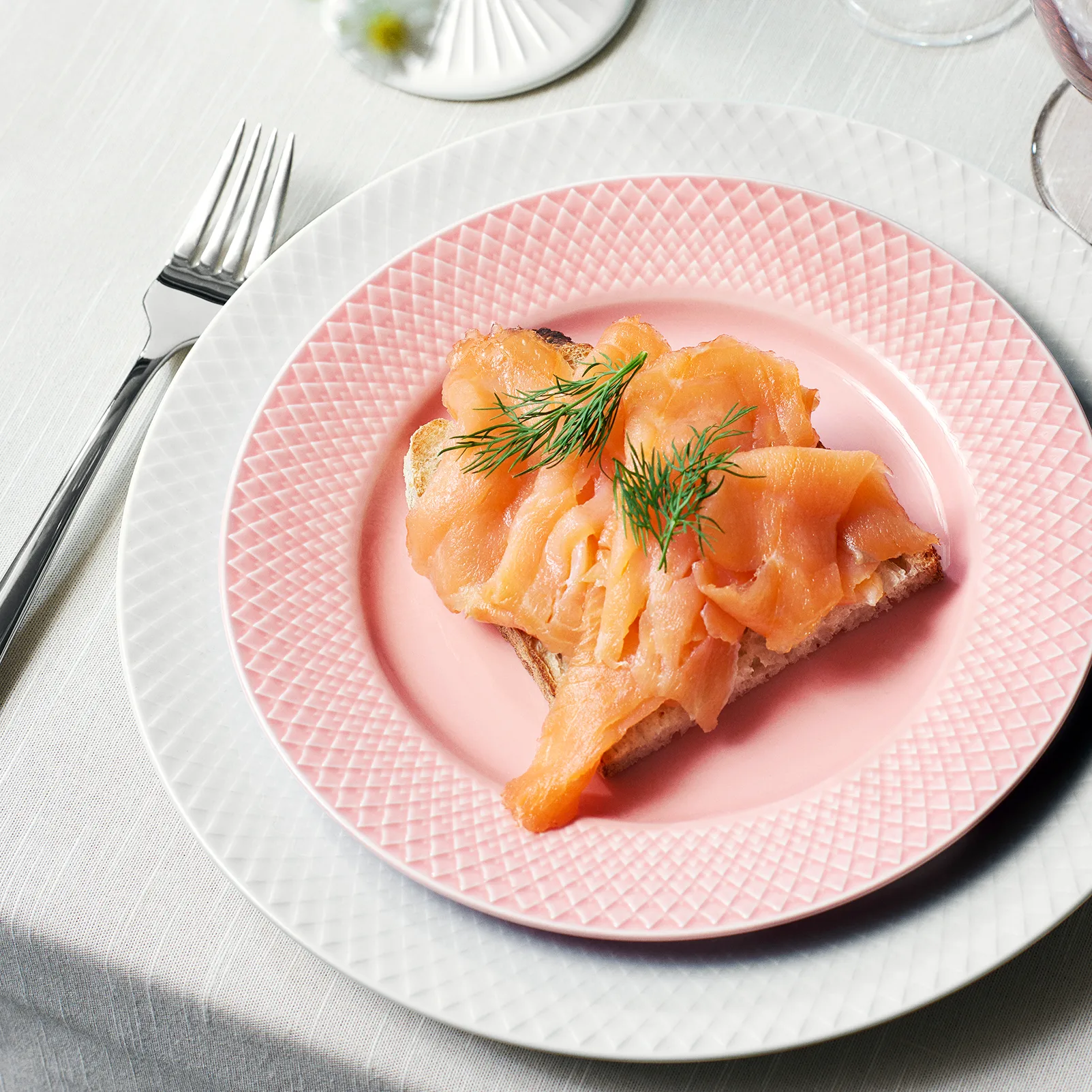 Rhombe tallerken rosa, 21 cm Lyngby Porcelæn