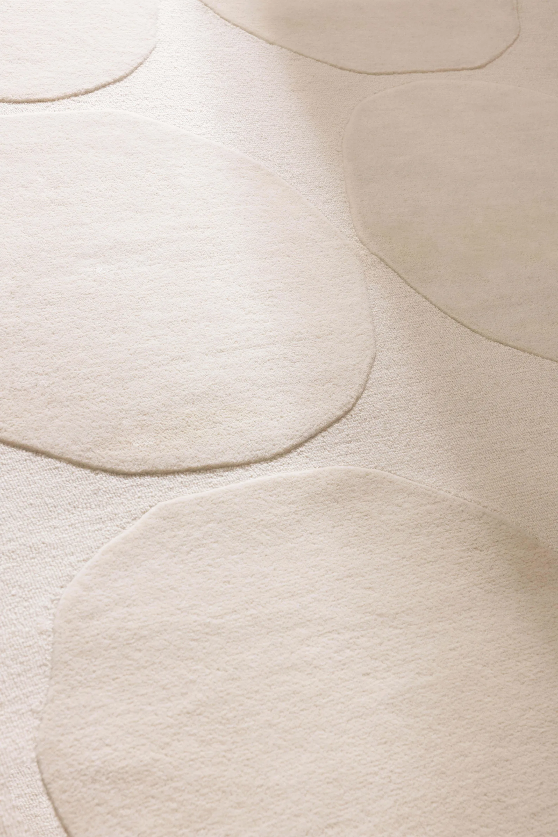 Isot Kvitet ullteppe, Natural White, 140x200 cm Marimekko