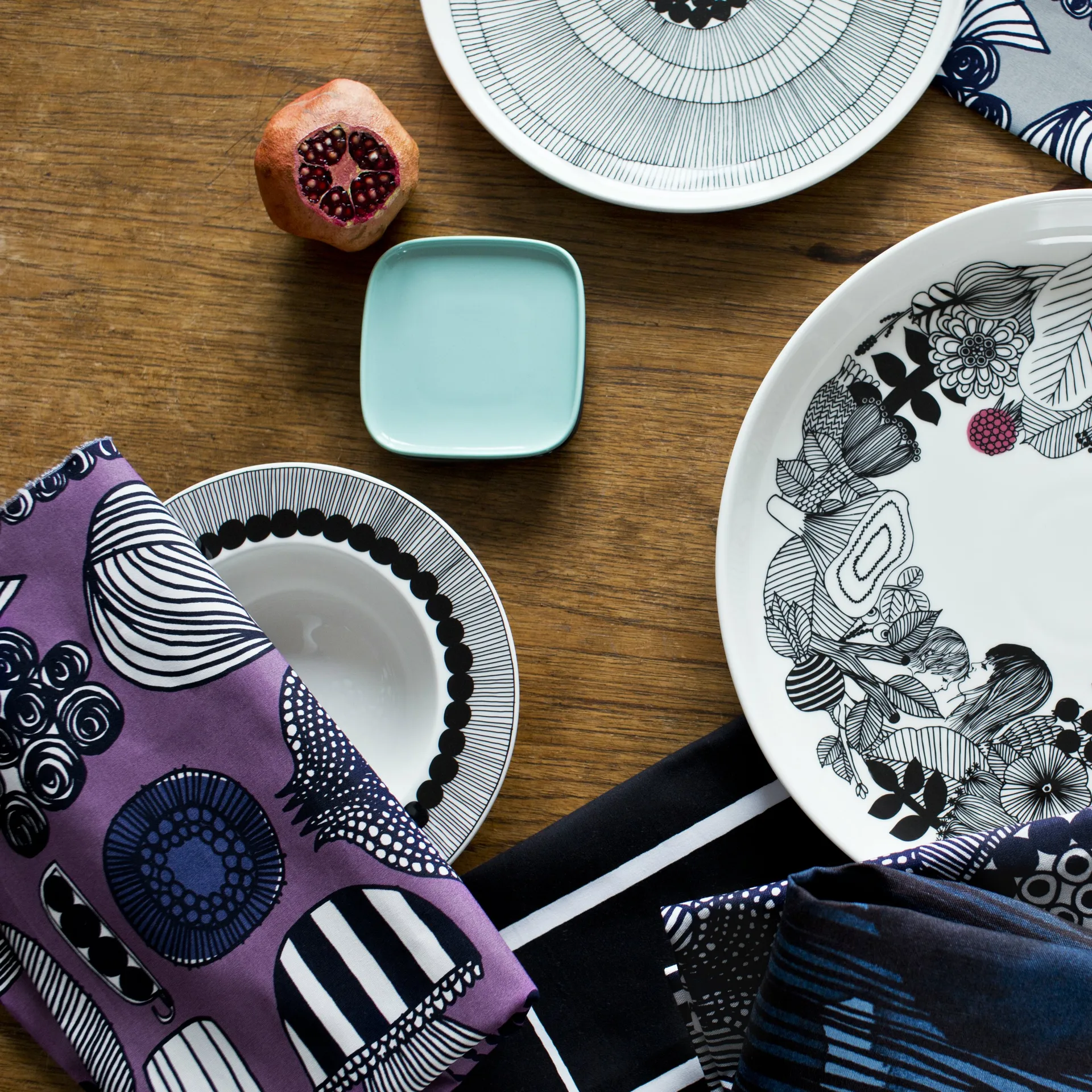 Siirtolapuutarha dyp tallerken Ø 20 cm 4-pk svart Marimekko