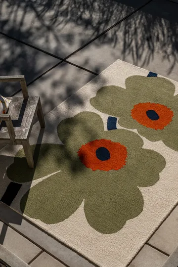 Unikko anniversary teppe outdoor - Dusty green, 140x200 cm - Marimekko